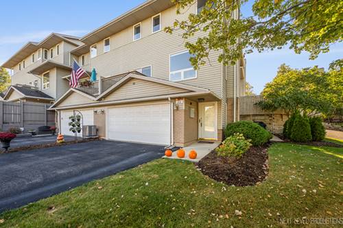479 River Bend Unit 111, Naperville, IL 60540