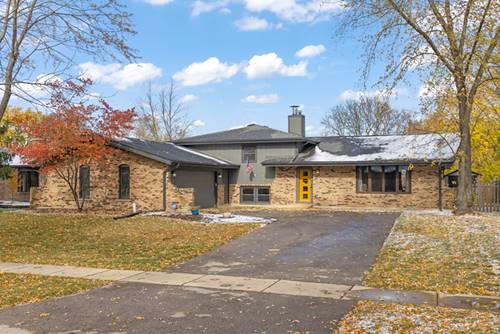 30W214 Briar, Naperville, IL 60563