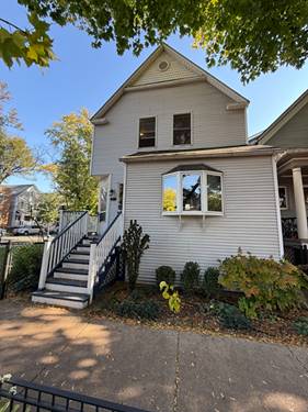 3857 N Hermitage, Chicago, IL 60657