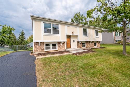 3012 Scenicwood, Woodridge, IL 60517