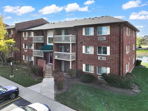 900 N Lakeside Unit 1A, Vernon Hills, IL 60061