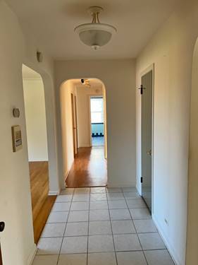 2553 W North Shore Unit 2E, Chicago, IL 60645