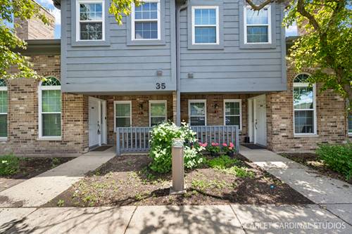 35 Foxcroft Unit 123, Naperville, IL 60565