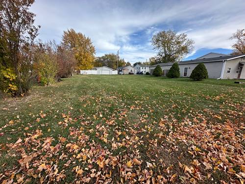 626 3rd, Ottawa, IL 61350