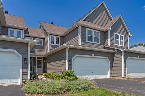 138 Tanglewood, Glen Ellyn, IL 60137