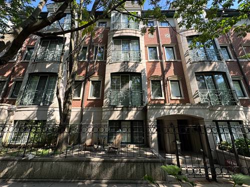 1413 S Prairie, Chicago, IL 60605