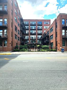 2323 W Pershing Unit 230, Chicago, IL 60609
