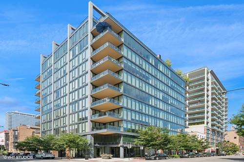 366 W Superior Unit 1002, Chicago, IL 60654