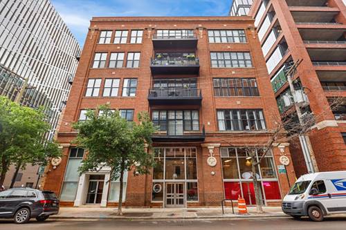 215 N Aberdeen Unit 202B, Chicago, IL 60607