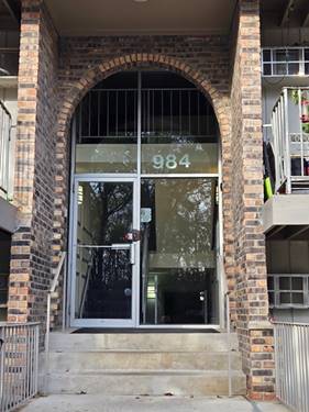 984 Crabapple Unit 102, Prospect Heights, IL 60070