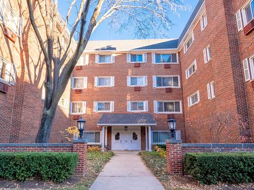 800 Washington Unit 201, Oak Park, IL 60302