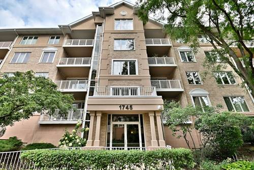 1745 Pavilion Unit 502, Park Ridge, IL 60068