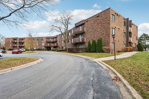 898 Wellington Unit 202, Elk Grove Village, IL 60007