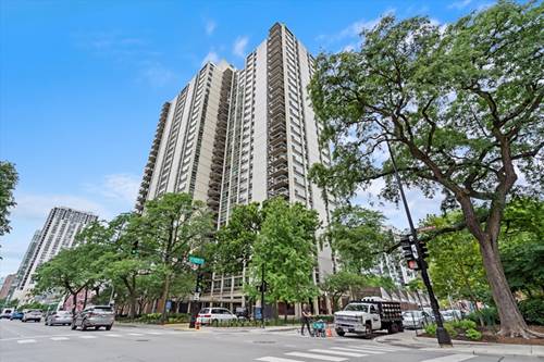 1255 N Sandburg Unit 305, Chicago, IL 60610