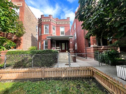 2340 W Thomas Unit 2F, Chicago, IL 60622