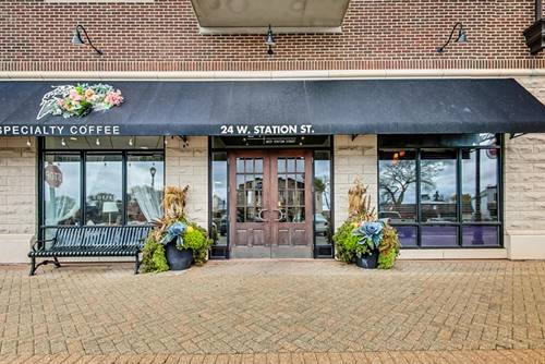 24 W Station Unit 403W, Palatine, IL 60067