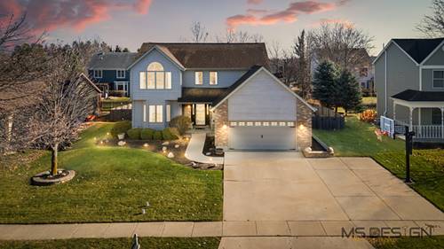 932 Foxpointe, Sycamore, IL 60178