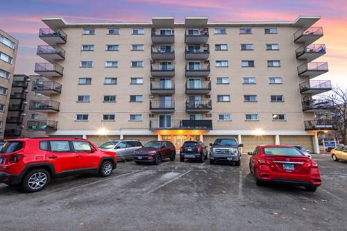 315 Des Plaines Unit 607, Forest Park, IL 60130