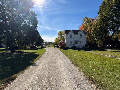 737 E Grant, Marengo, IL 60152
