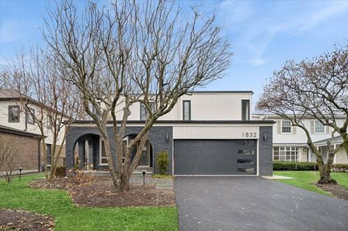 1832 Eastwood, Highland Park, IL 60035