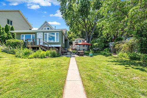 4018 Pitzen, Johnsburg, IL 60051