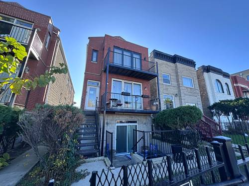 2711 W Congress Unit 3, Chicago, IL 60612