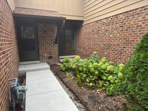 1244 Loughborough, Wheaton, IL 60189