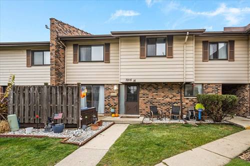 7315 Winthrop Unit 16, Downers Grove, IL 60516