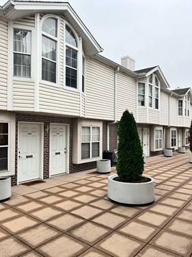 5041 Warren, Skokie, IL 60077