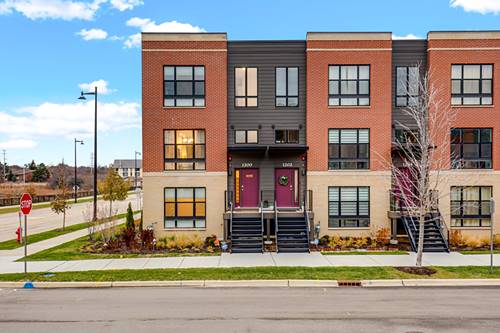 1200 Lakepointe, Schaumburg, IL 60173