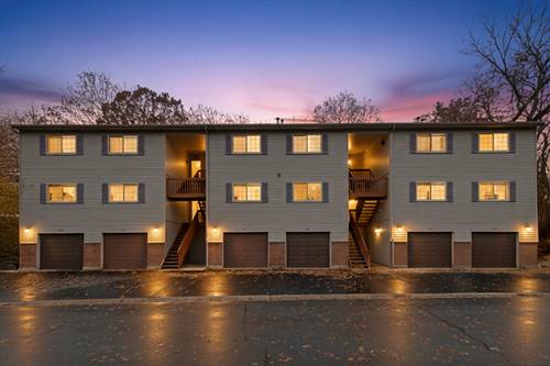 1017 Brookdale, Carpentersville, IL 60110