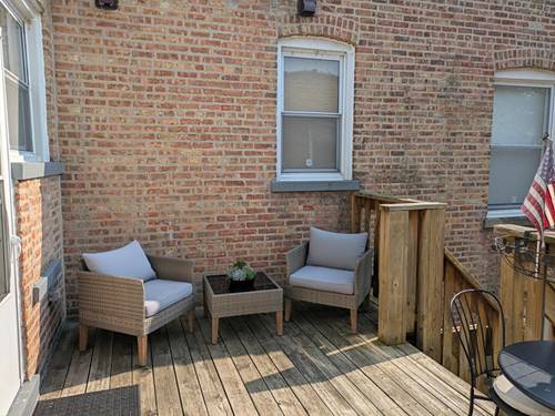 1511 W Pratt Unit 3, Chicago, IL 60626