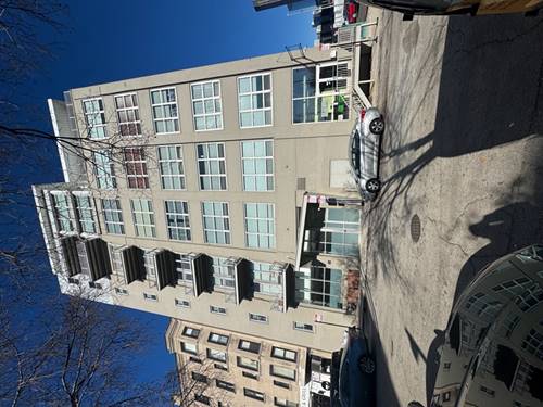770 W Gladys Unit 305, Chicago, IL 60661