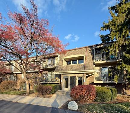 138 E Bailey Unit B, Naperville, IL 60565