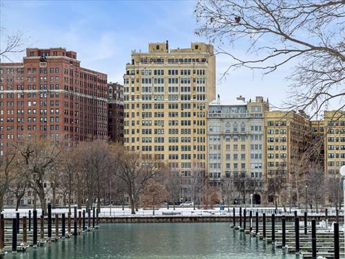 3300 N Lake Shore Unit 10D, Chicago, IL 60657