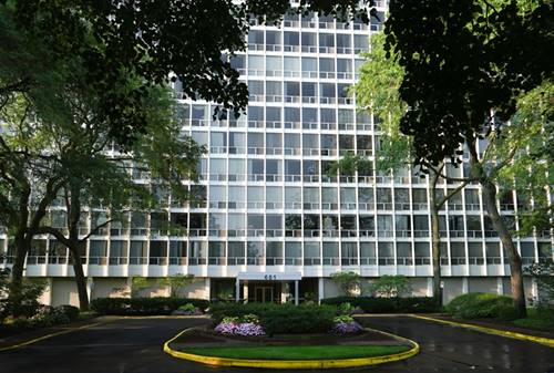 601 E 32nd Unit 400, Chicago, IL 60616