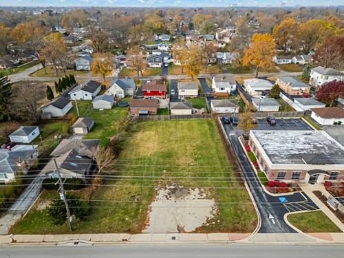 3918 N Cass, Westmont, IL 60559