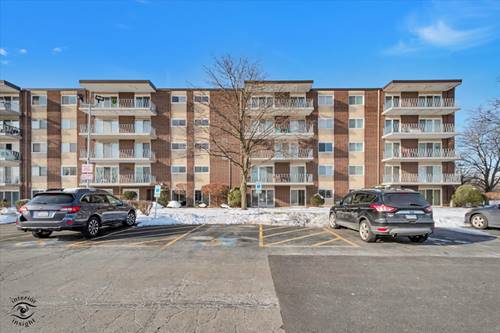 2900 Maple Unit 22A, Downers Grove, IL 60515