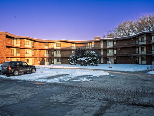 2306 Holiday Unit 144, Lansing, IL 60438