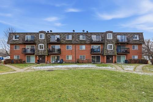 9350 Bay Colony Unit 3W, Des Plaines, IL 60016