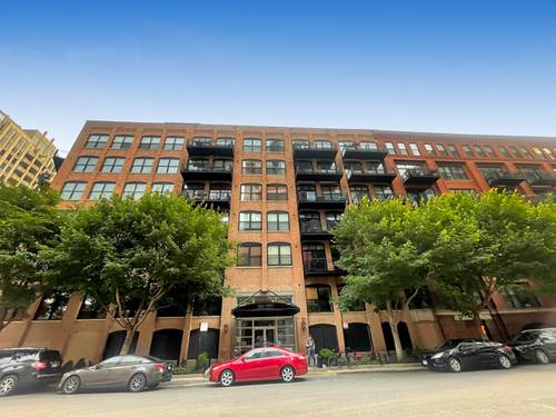 520 W Huron Unit 204, Chicago, IL 60654