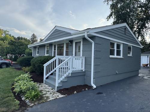 758 N Kenilworth, Glen Ellyn, IL 60137