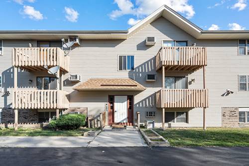 1521 Pioneer Unit 7, Crest Hill, IL 60403