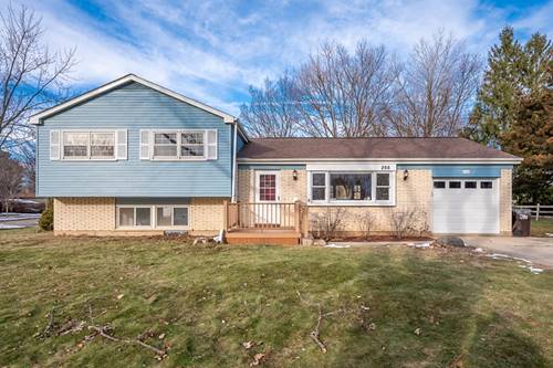 266 Dartmoor, Crystal Lake, IL 60014