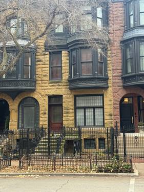 49 E Division, Chicago, IL 60610