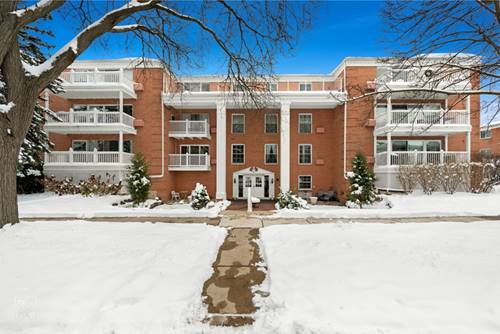 81 S 6th Unit 202, La Grange, IL 60525