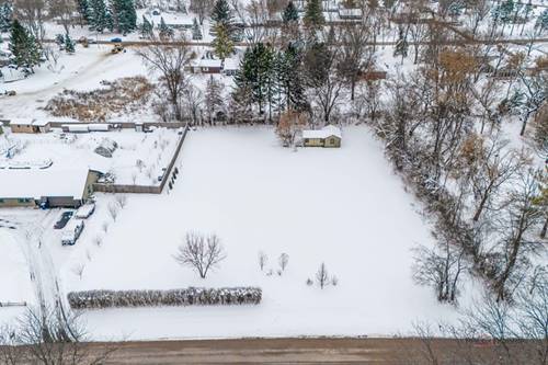 16655 W Applewood, Gurnee, IL 60031