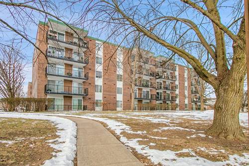 5S040 Pebblewood Unit E103, Naperville, IL 60563