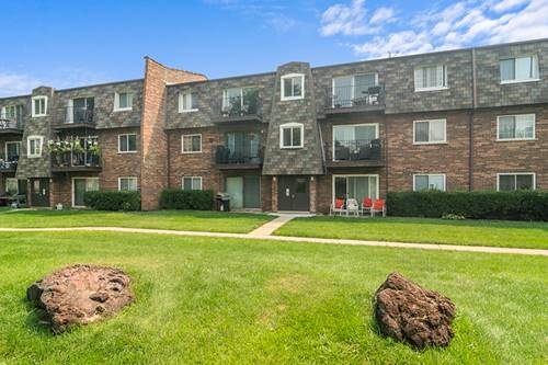 9390 Bay Colony Unit 3N, Des Plaines, IL 60016