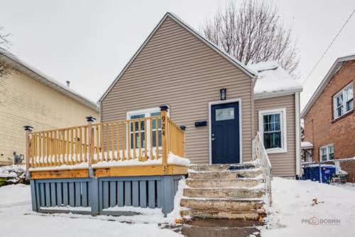 924 Lenox, Waukegan, IL 60085